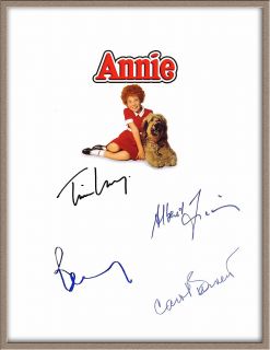 Carol Burnett Albert Finney Tim Curry Signed x4 Annie 1982 Movie