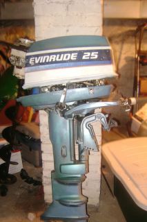 Evinrude 25 Horsepower Outboard Motor Boat Motor