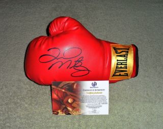 Floyd MAYWEATHER Jr Signed Boxing Glove GAI 645350