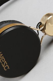 WeSC The Banjo Golden Headphones in Black