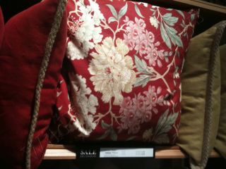 Pottery Barn Vintage Floral Quilt Queen w 2 Standard Shams Red New