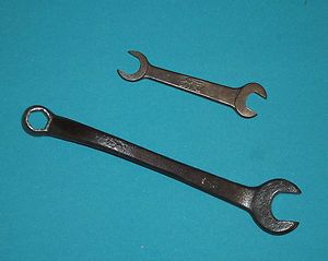 Vintage Lot 2 pc Ford Model T Tool Kit Wrenches Tools T 1917 Headbolt