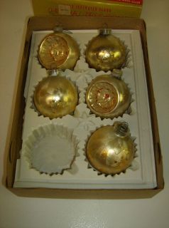 GREAT FIND Vintage 5 Glass white gold starburst bulb Christmas