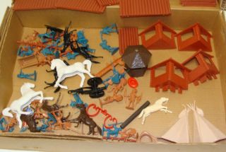 Marx Fort Apache Lot U s Cavalry Tin Supply Indians Playset Box