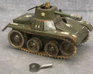 Gama Tank Tin Litho Wind Up Toy w Key DRGM West Germany Cap Firing