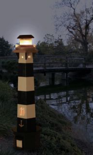  made this highly detailed solar powered lighthouse from the solid wood
