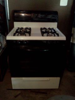 Frigidaire 4 Burner Gas Stove with Gas Oven