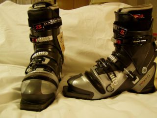 Garmont Syner G Mens Telemark boots size 30 5 NEW