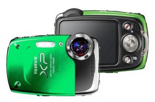 fuji finepix xp20 14 mp waterproof camera case green