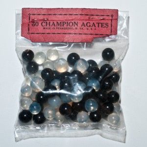 Vintage Bag of 60 Champion Agates Marbles Black White Pee Wee