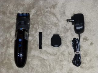  Norelco T980 Turbo Vacuum Beard Trimmer Stubble Works Perfect