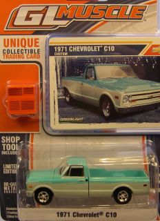 GREENLIGHT COLLECTIBLES 1 64 SCALE CUSTOM GREEN WHITE 1971 CHEVY C 10