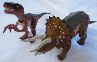  Park Dinosaurs 1997 Triceratops 2000 Raptor Animal Toy Hasbro