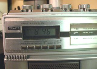 Vintage Hitachi TRK 8300HC Cassette AM/FM/SW Boombox Stereo w/ Clock