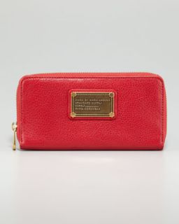 V174G MARC by Marc Jacobs Classic Q Vertical Zippy Wallet