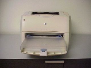 HP LaserJet 1200 Laser Printer w Toner and Cables