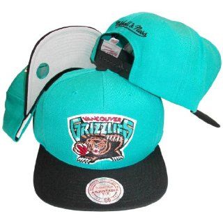 Vancouver Grizzlies Turquoise/Black Two Tone Snapback