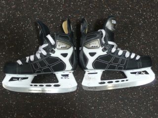 New CCM Tack 892 3 5 D Jr Ice Hockey Players Skates