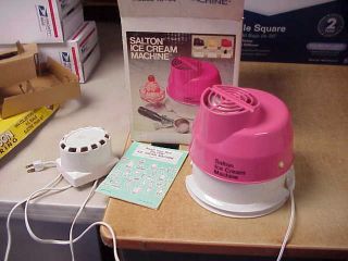 Salton Pink Ice Cream Machine Maker Model IC 44 Box