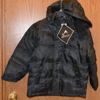 Boys sz. 4 / 4t Winter Coat / Ski Jacket NWT Msrp $59+ (black)