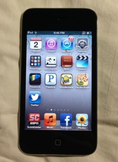 iPod Touch 4th Generation 32GB with Accessories