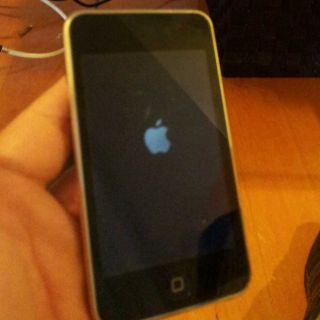 Broken iPod Touch Model A1288 8GB