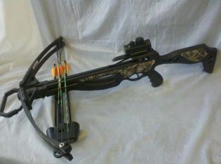 Barnett Jackal Crossbow Package Quiver 20 inch Arrows and Premium Red