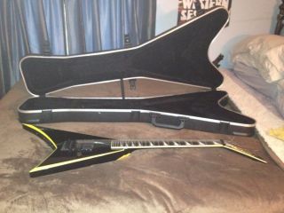 Jackson RR24 Limited Edition Black and Yellow