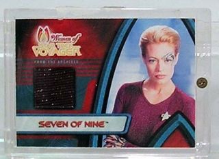 2001 Star Trek 7 of 9 Jeri Ryan Costume Card Card