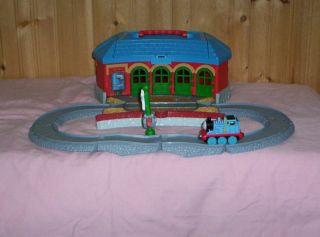 Thomas The Train Round House Track Toy Learning Curve