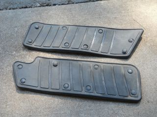 John Deere Sabre 1742 Hydro Riding Lawn Mower Foot Rest Pads Only