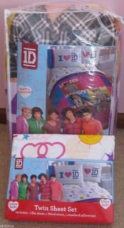 One Direction 1D Licensed Twin Comforter and Sheet Set NIP