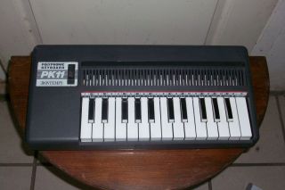 Vintage Bontempi Polyphonic Keyboard Model PK11 Made in Italy