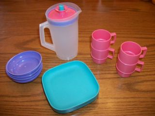 Childrens Play ~ TUPPERWARE ~ Lunch Dishes Kids Rare Set Mini Party