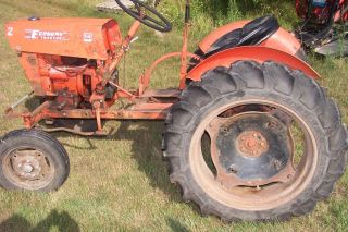 Economy Power King Tractor 2414 Good Project or Parts tractor   Strong