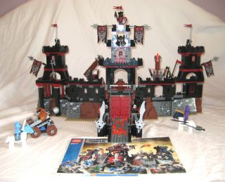 Lego Knights Kingdom Set 8877 Vladeks Dark Fortress Minifigures