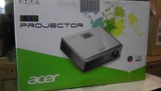 New Acer K330 DLP LED 3D Home Theater Projector NVIDIA SD Card Reader