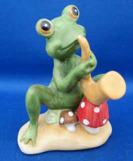 Vintage Lefton Figurine Frog Playing Saxophone Red Mushroom HP 02266