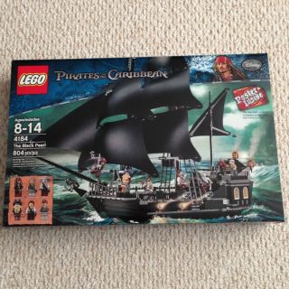 Lego 4184 Lego Black Pearl SEALED Fast Shipping 673419145039