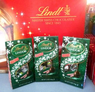 Lindt Lindor Limited Edition Extra Dark Chocolate Peppermint