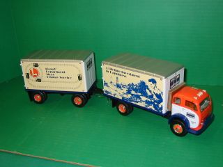 Lionel by Eastwood~ 1953 White 3000 Dry Goods Van and Pup Trailer item