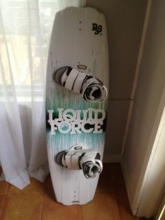 Liquid Force PS3 141 Wakeboard and Bindings 