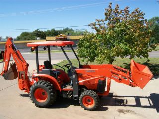 L39 4x4 Compact Tractor Loader Backhoe with Forks and 2 Buckets