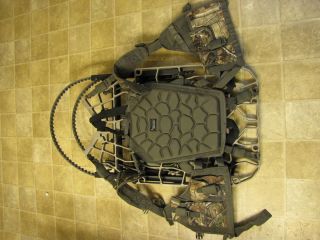 Lone Wolf Hand Climber Tree Stand w Wolf Pack Stand Carrier