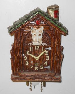 Lux Dog House Miniature Pendulette Clock