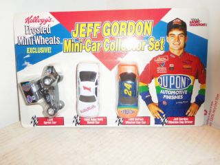 RACING CHAMPIONS KELLOGGS JEFF GORDON MINI CAR COLLECTORS SET 1994