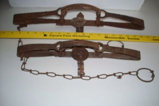 Vintage Wallhanger Hunting Animal Traps Trapping Log Cabin