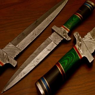Made Damascus Hunting Knife Real Bull Horn Hard Wood BK F 15