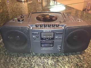 SONY CFD 30 PORTABLE STEREO AUDIO SYSTEM CD/AM/FM/ CASSETTE