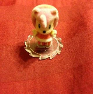 The Hedgehog Collectible Miniature Amy Rose Figure SDCC Flocked Rare